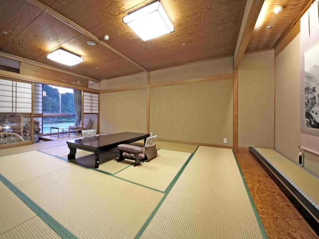 Gifu Grand Hotel Eksteriør bilde